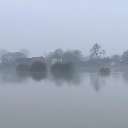 Villa Unique Place On The River Waal