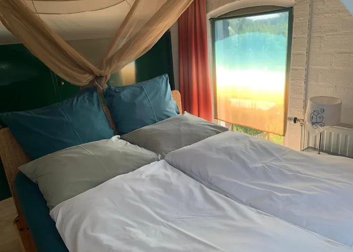 Villa Unique Place On The River Waal *